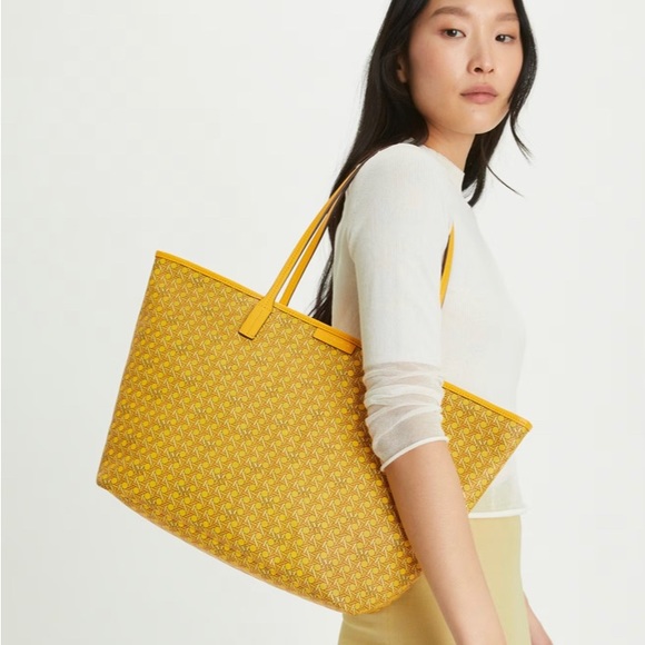 SOLD⛔️Authentic TORY BURCH LOGO coated canvas/leather zip top tote w wristlet - Picture 2 of 16